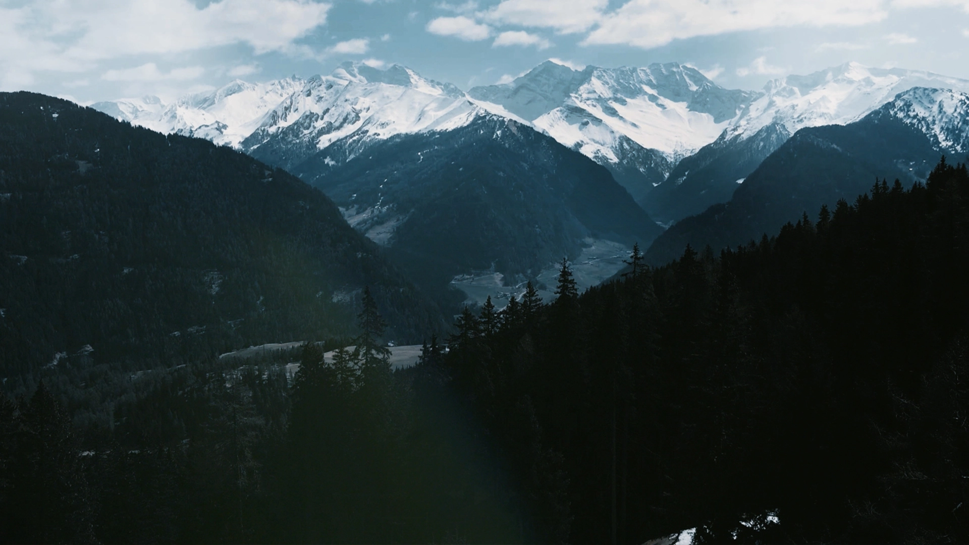 Travel Cinematic Motus Films
